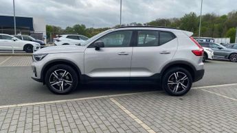 Volvo XC40 2.0 B3P Plus Dark 5dr Auto