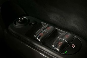 MINI Hatchback 5dr 1.5 Cooper 5dr Auto