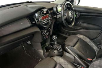 MINI Hatchback 5dr 1.5 Cooper 5dr Auto