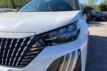 Peugeot 2008 1.2 Hybrid 136 GT 5dr e-DSC6