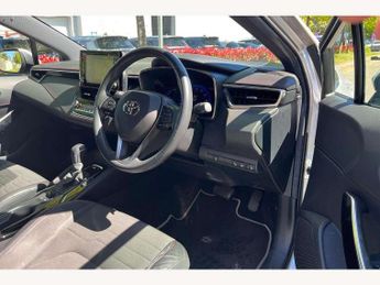Toyota Corolla 2.0 VVT-i Hybrid Excel 5dr CVT