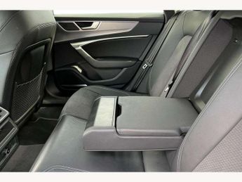 Mercedes-Benz C-Class C300 AMG Line Premium Plus 4dr 9G-Tronic