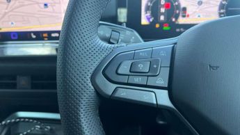 Volkswagen T-Roc 1.5 eTSI 150 R-Line 5dr DSG