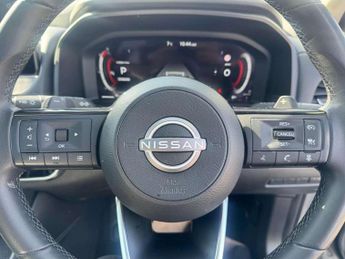 Nissan Qashqai 1.3 DiG-T MH 158 N-Connecta 5dr Xtronic