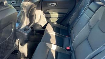 Volvo XC60 2.0 B4D R DESIGN 5dr AWD Geartronic