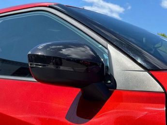 Nissan Juke 1.6 Hybrid N-Connecta 5dr Auto