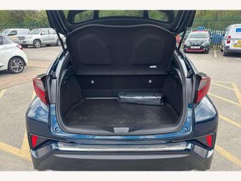 Toyota C-HR 2.0 Hybrid Design 5dr CVT