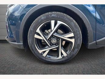 Toyota C-HR 2.0 Hybrid Design 5dr CVT