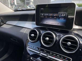 Mercedes-Benz C-Class C220d Sport 4dr 9G-Tronic