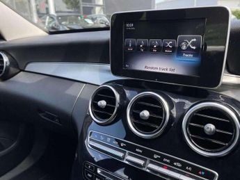 Mercedes-Benz C-Class C220d Sport 4dr 9G-Tronic