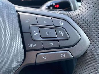 Volkswagen T-Roc 1.5 eTSI 150 R-Line 5dr DSG