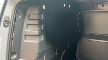 Volkswagen Caddy 1.5 eHybrid 150 Commerce Pro Van DSG [Assist]