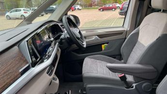 Volkswagen Multivan 1.5 TSI eHybrid Style 5dr LWB 4MOTION DSG