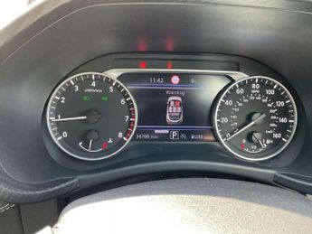 Nissan Juke 1.0 DiG-T N-Connecta 5dr DCT