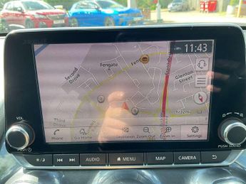 Nissan Juke 1.0 DiG-T N-Connecta 5dr DCT