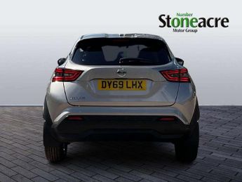 Nissan Juke 1.0 DiG-T N-Connecta 5dr DCT
