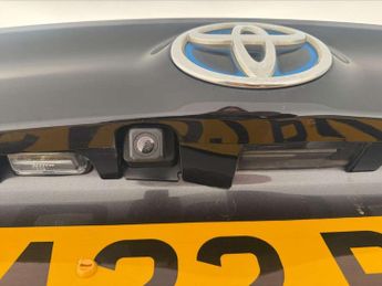 Toyota Yaris 1.5 Hybrid Design 5dr CVT