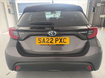 Toyota Yaris 1.5 Hybrid Design 5dr CVT