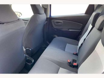 Toyota Yaris 1.5 Hybrid Icon Tech 5dr CVT