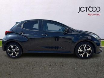 Toyota Yaris 1.5 Hybrid Design 5dr CVT