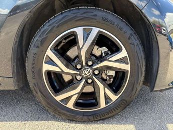 Toyota Yaris 1.5 Hybrid Design 5dr CVT