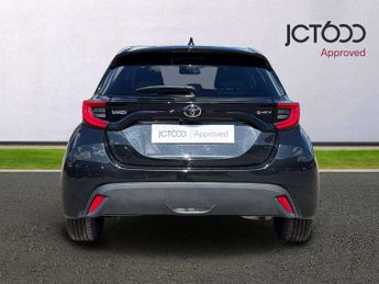 Toyota Yaris 1.5 Hybrid Design 5dr CVT