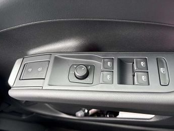 Volkswagen T-Roc 1.5 eTSI 150 R-Line 5dr DSG