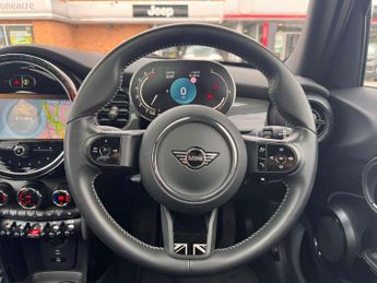 MINI Hatchback 5dr 1.5 Cooper Exclusive 5dr Auto