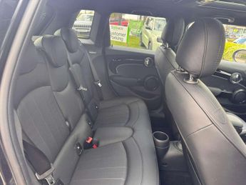 MINI Hatchback 5dr 1.5 Cooper Exclusive 5dr Auto