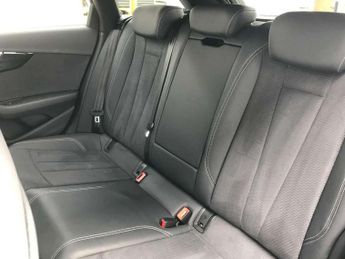 Audi A4 Avant 35 TDI Black Edition 5dr S Tronic