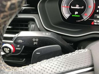 Audi A4 Avant 35 TDI Black Edition 5dr S Tronic