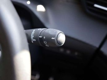 Peugeot 208 1.2 PureTech 100 Allure Premium + 5dr EAT8
