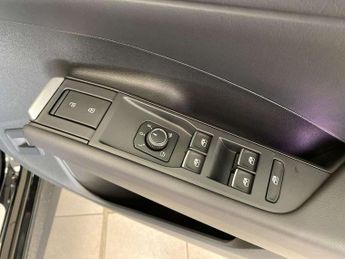 Volkswagen T-Roc 1.5 eTSI 150 R-Line 5dr DSG