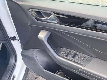 Volkswagen T-Roc 1.5 TSI R-Line 5dr DSG