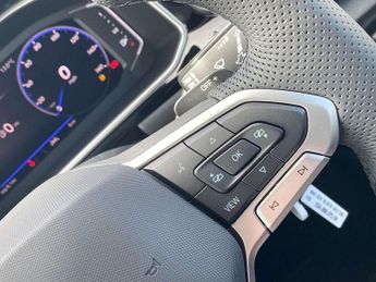 Volkswagen T-Roc 1.5 TSI R-Line 5dr DSG