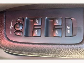 Volvo V60 2.0 D4 [190] Momentum Pro 5dr Auto