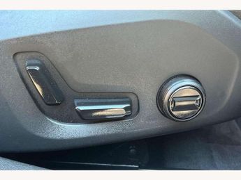 Volvo V60 2.0 D4 [190] Momentum Pro 5dr Auto