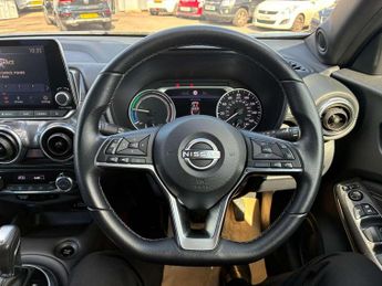 Nissan Juke 1.6 Hybrid N-Connecta 5dr Auto