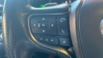 Lexus ES 300h 2.5 F-Sport 4dr CVT