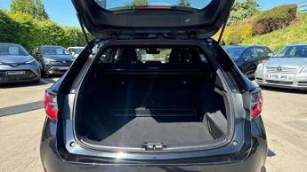 Toyota Corolla Touring Sport 1.8 VVT-i Hybrid Design 5dr CVT