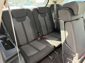 Kia Sorento 1.6 T-GDi HEV 2 5dr Auto