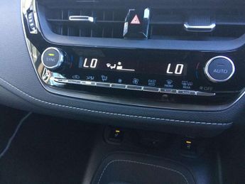 Toyota Corolla 2.0 Hybrid Excel 5dr CVT