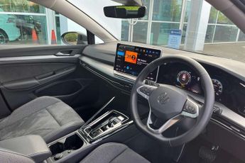 Volkswagen Golf 1.5 eTSI 150 Style 5dr DSG