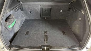 Volvo XC40 2.0 B4P Ultimate Dark 5dr Auto