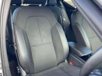 Volvo XC40 1.5 T3 [163] Momentum 5dr Geartronic