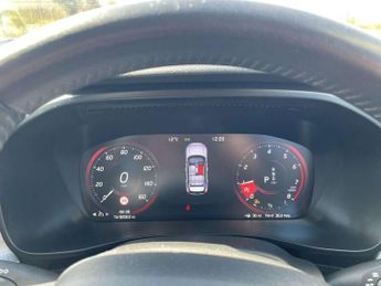 Volvo XC40 1.5 T3 [163] Momentum 5dr Geartronic