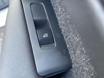 Volvo XC40 1.5 T3 [163] Momentum 5dr Geartronic