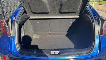 Toyota C-HR 1.8 Hybrid Dynamic 5dr CVT