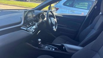 Toyota C-HR 1.8 Hybrid Dynamic 5dr CVT