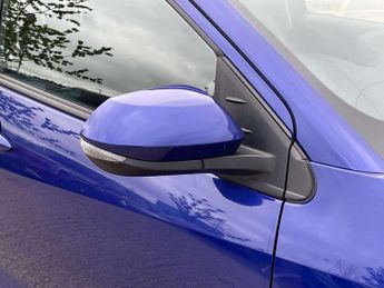Toyota Yaris 1.5 Hybrid Design 5dr CVT